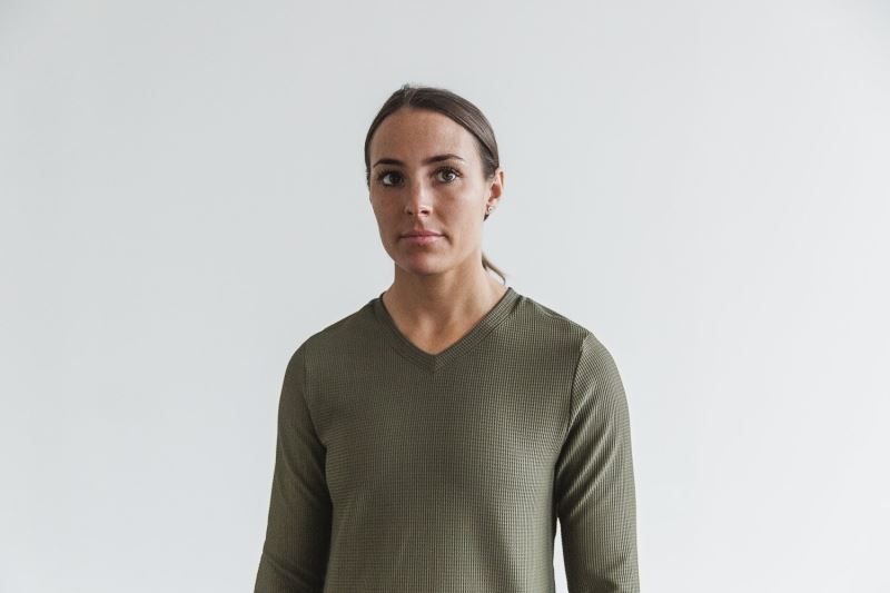 Nobull V-Neck Long Sleeve Waffle Green | 50498GFPX