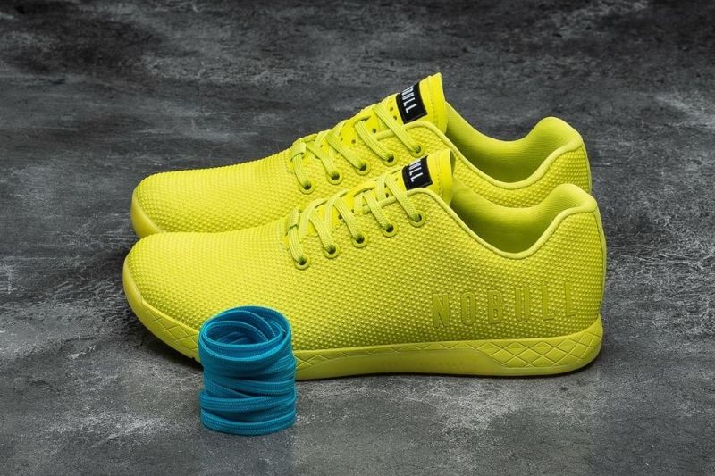 Nobull Yellow | 75243FNXA